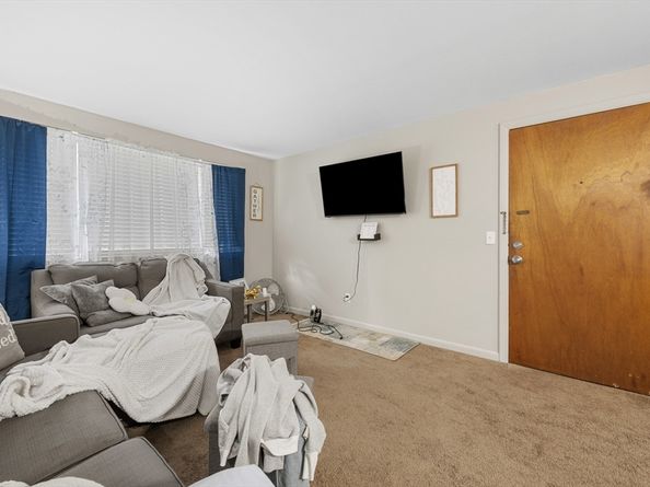 320 Elm St, Southbridge MA 01550