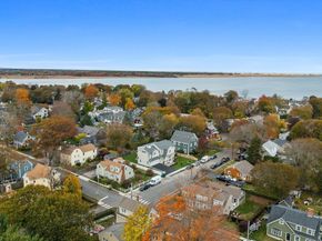 26 Beacon Ave, Newburyport MA 01950