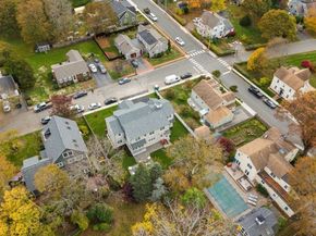 26 Beacon Ave, Newburyport MA 01950