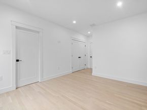 26 Beacon Ave, Newburyport MA 01950