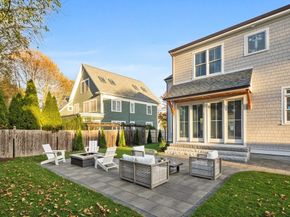 26 Beacon Ave, Newburyport MA 01950