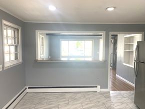 160 7th St, Leominster MA 01453