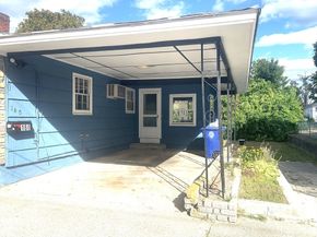 160 7th St, Leominster MA 01453