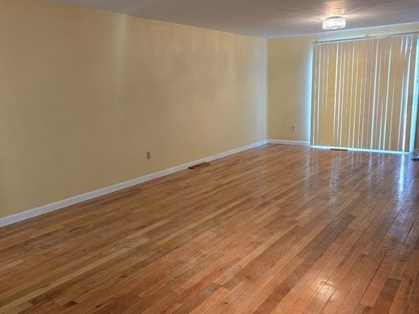 99 Tribou 6, Brockton MA 02301