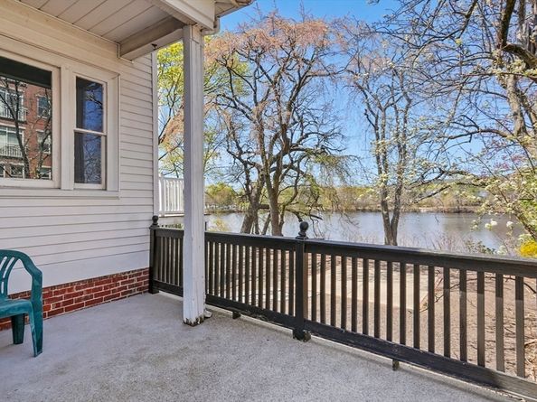 55-57 Crescent St, Waltham MA 02453