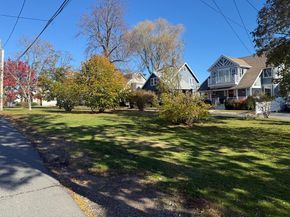 220 Woodside Ave 1, Winthrop MA 02152