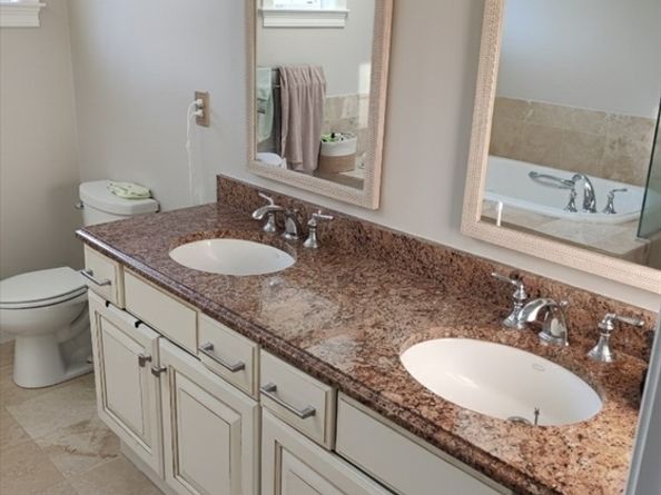 806 Ledgewood Way 806, Clinton MA 01510