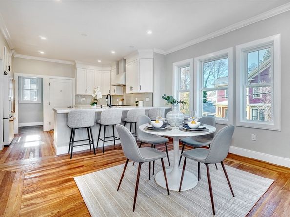 114-116 West Wyoming 2, Melrose MA 02176