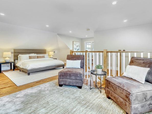 114-116 West Wyoming 2, Melrose MA 02176