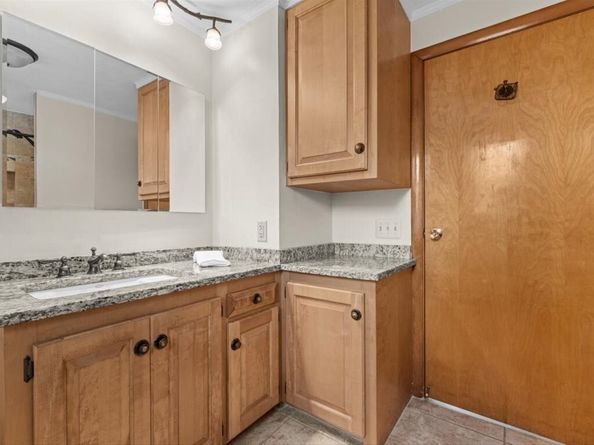 11 Benson Street, Worcester MA 01604