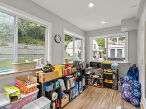 27 Hamilton Pl, Needham MA 02494