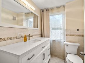 27 Hamilton Pl, Needham MA 02494