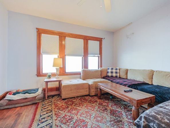 33 Blaine St, Malden MA 02148