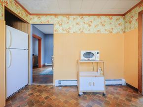 33 Blaine St, Malden MA 02148