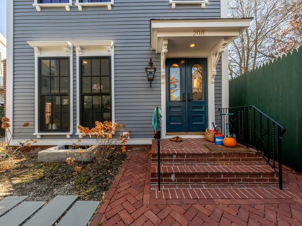 208 Windsor St, Cambridge MA 02139