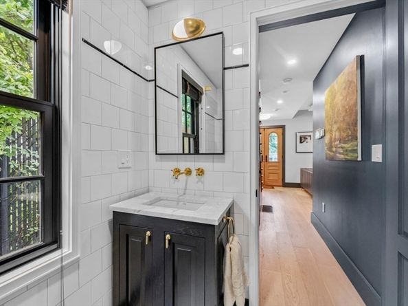 208 Windsor St, Cambridge MA 02139