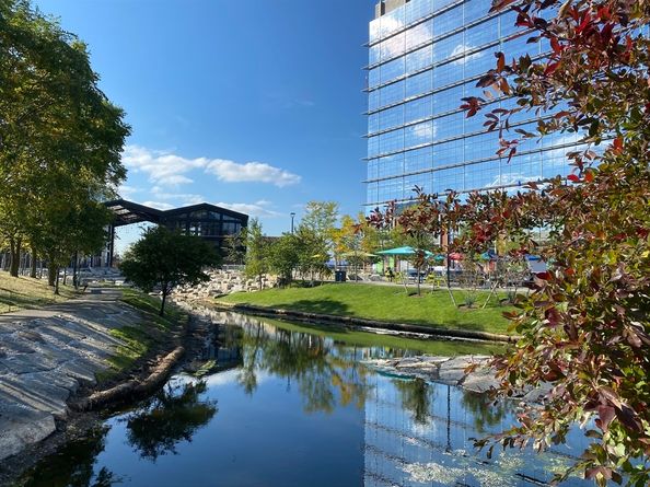 1 Earhart 725, Cambridge MA 02141