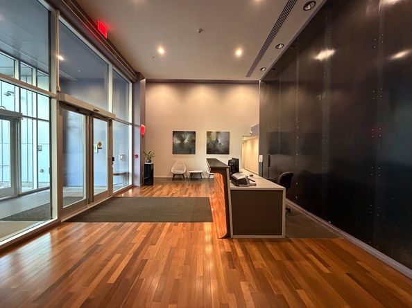 1 Earhart 725, Cambridge MA 02141