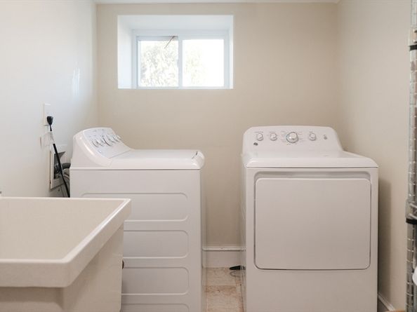 11 Whitney Rd, Medford MA 02155