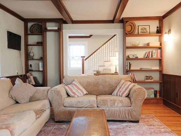 11 Whitney Rd, Medford MA 02155