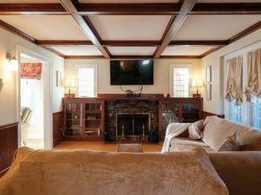 11 Whitney Rd, Medford MA 02155