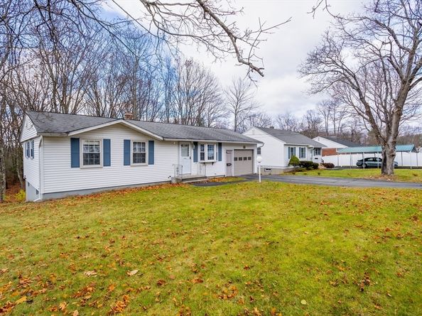 199 Barthel Ave, Gardner MA 01440