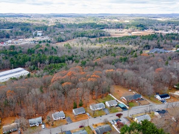 199 Barthel Ave, Gardner MA 01440