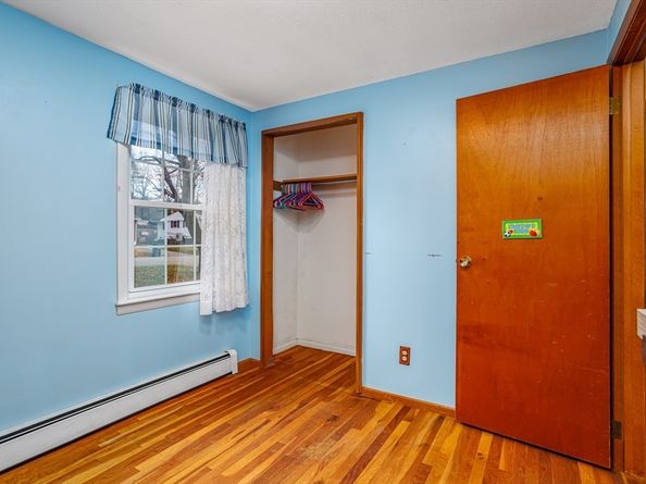 199 Barthel Ave, Gardner MA 01440