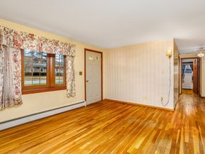 199 Barthel Ave, Gardner MA 01440