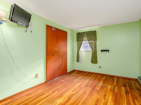 199 Barthel Ave, Gardner MA 01440