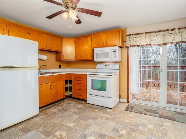 199 Barthel Ave, Gardner MA 01440