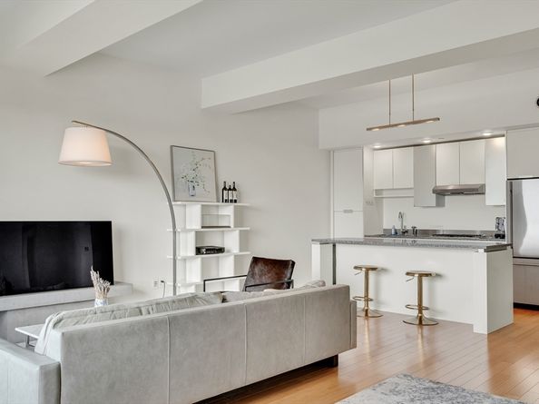 141 Dorchester Ave 906, Boston MA 02127