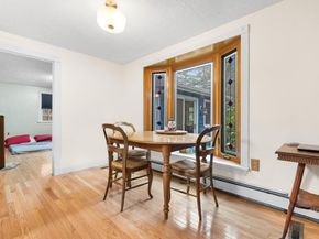 95 Bellflower Rd, Billerica MA 01821