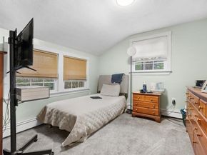 95 Bellflower Rd, Billerica MA 01821