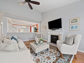 33 Kelly Way 33, Canton MA 02021