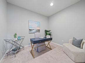 33 Kelly Way 33, Canton MA 02021