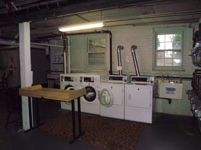 10 Presidents Ln 10, Quincy MA 02169