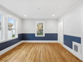 34 Lafayette St, Marblehead MA 01945