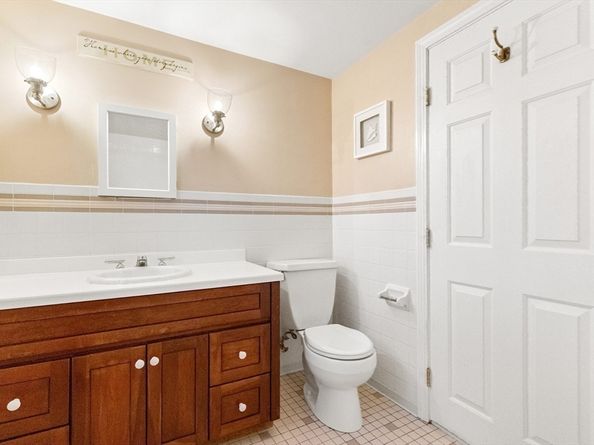 30 Amherst Rd, Marblehead MA 01945