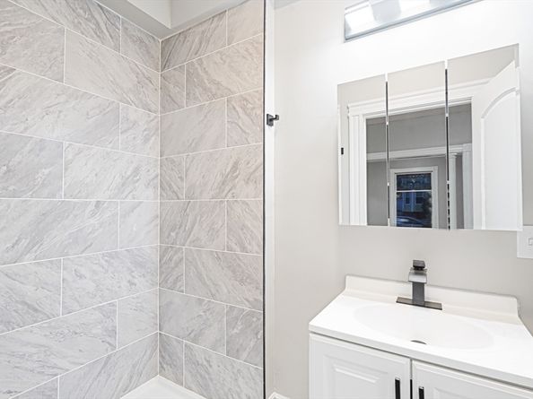 725 Boston St, Lynn MA 01901