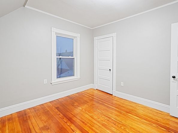 725 Boston St, Lynn MA 01901