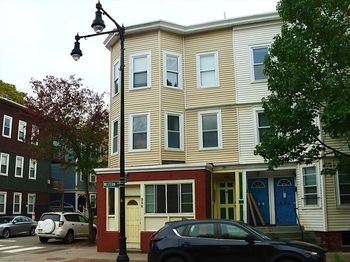 250-252 Western Ave