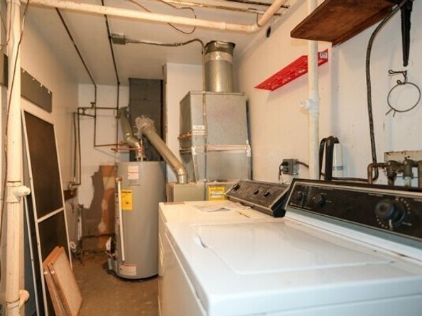 42 Lantern Ln, Burlington MA 01803