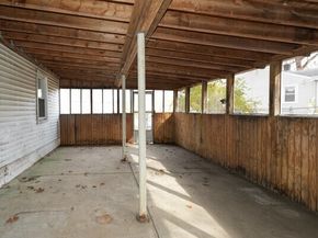 42 Lantern Ln, Burlington MA 01803