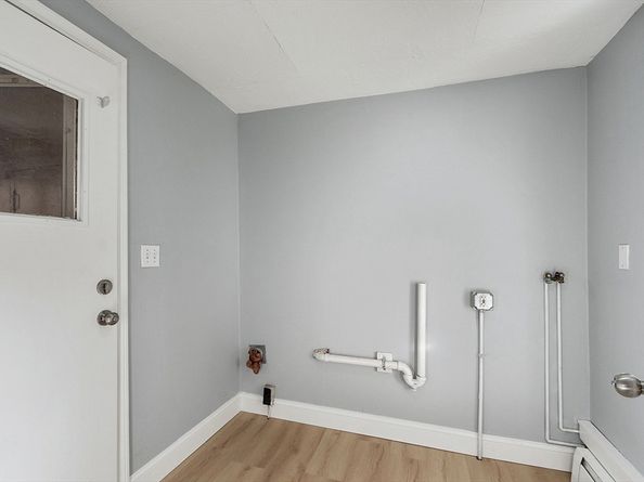 24 Greenwood St, Gardner MA 01440