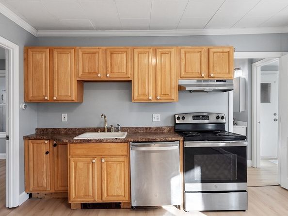 24 Greenwood St, Gardner MA 01440