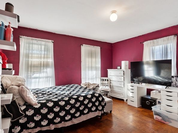 24 Greenwood St, Gardner MA 01440