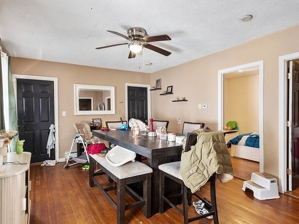 24 Greenwood St, Gardner MA 01440