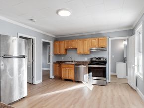 24 Greenwood St, Gardner MA 01440