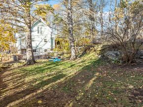 24 Greenwood St, Gardner MA 01440